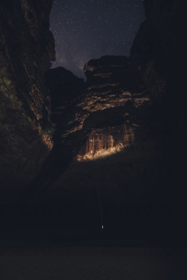 Bungle Bungle Range, Outback, hiking at night in Australia in high heat, Western Australia, Australia