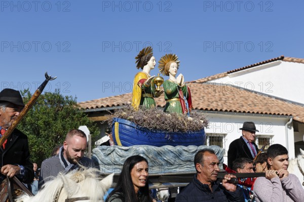 Pilgrimage, procession in honour of the Virgin Mary, statue of the Virgin Mary, Saintes-Maries-de-la-Mer, Camargue, France