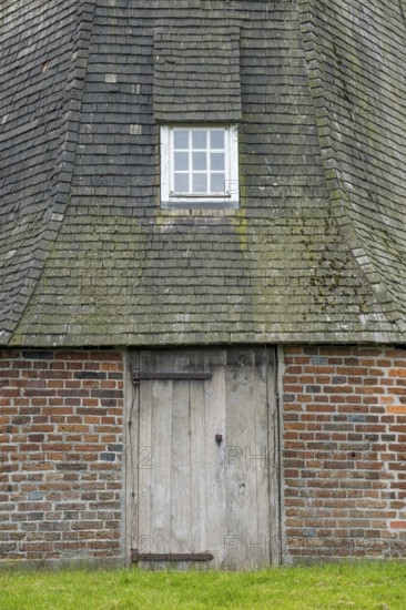 Quantwicker Mühle, entrance, Ahaus-Wüllen, Münsterland, North Rhine-Westphalia, Germany
