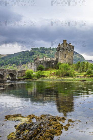 Eilean Donan Castle, Loch Duich, Isle of Skye, Highlands, Scotland, UK