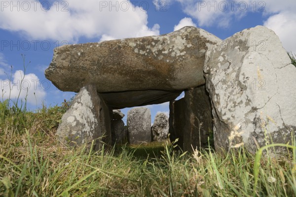 Dolmen, Alignements de Kermario, Carnac, Morbihan department, Brittany, France