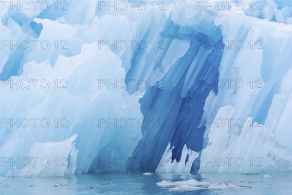 Iceberg, blue glacier ice, Smeerenburgbreen, Scandinavia, Spitsbergen