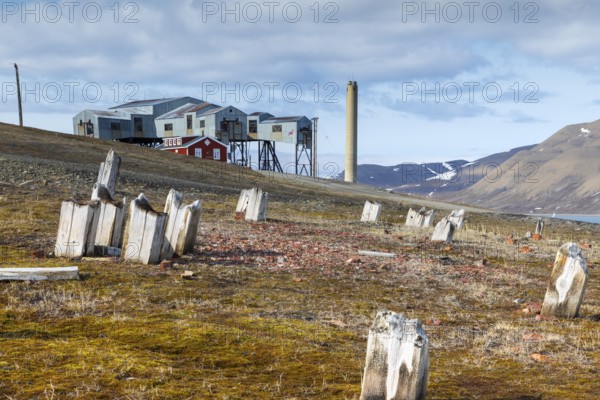 Historic coal cableway, transport cableway, coal distribution cableway, Aventdalen, Longyearbyen, Spitsbergen, Svalbard