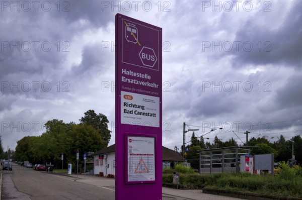 Sign, bus stop as replacement service, rail replacement service, SEV, VVS, Verkehrsverbund Stuttgart, due to closure of the main line due to work on the digital node, S-Bahn, Sommerrain station, Stuttgart, Baden-Württemberg, Germany