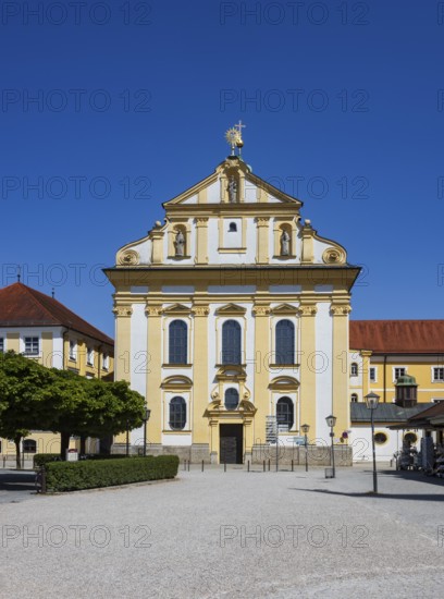 St Magdalene's Church on Kapellplatz, place of pilgrimage, Altötting, Upper Bavaria, Bavaria, Germany