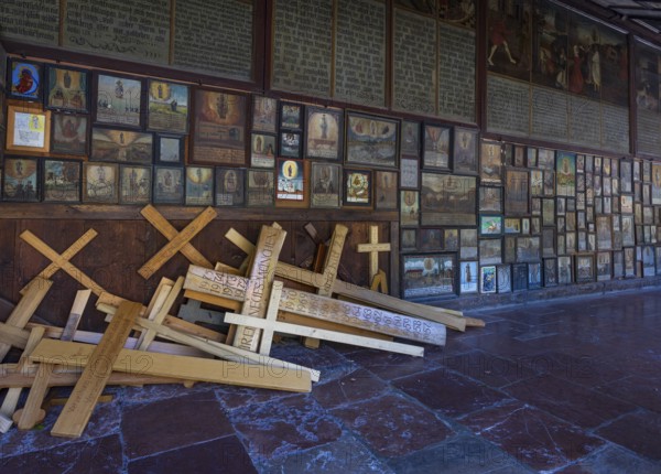 Votive plaques in the walkway around the Chapel of Grace, Kapellplatz, place of pilgrimage, Altötting, Upper Bavaria, Bavaria, Germany
