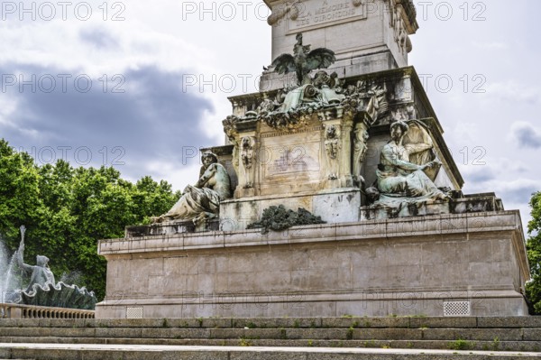 Fontaine du Char du Triomphe de la Concorde, Place des Quinconces, Bordeaux, Gironde, Nouvelle-Aquitaine, France