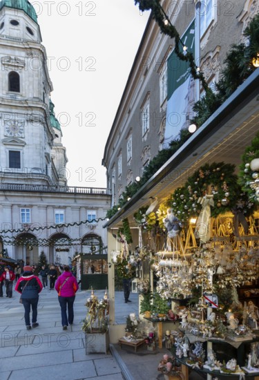 Advent season, Salzburg Christindlmarkt am Dom and Residenzplatz, Salzburg, Austria