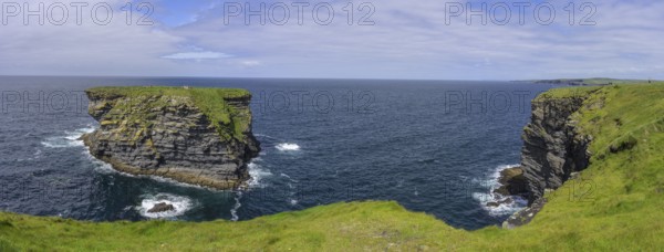 Bishops island and cliffs of, Kilkee, County Clare, Ireland