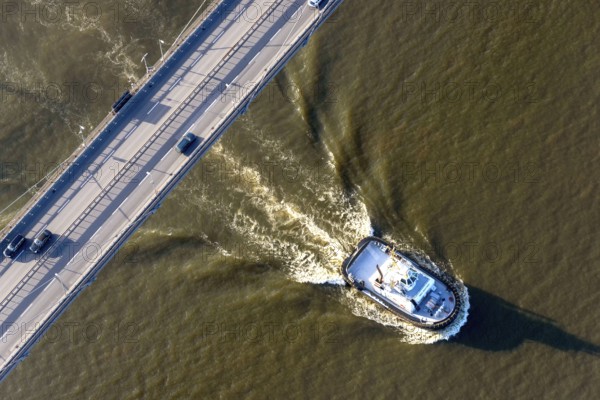 Tug, ship, harbor tug, Köhlbrand bridge, roadway, aerial view, Hamburg, Germany