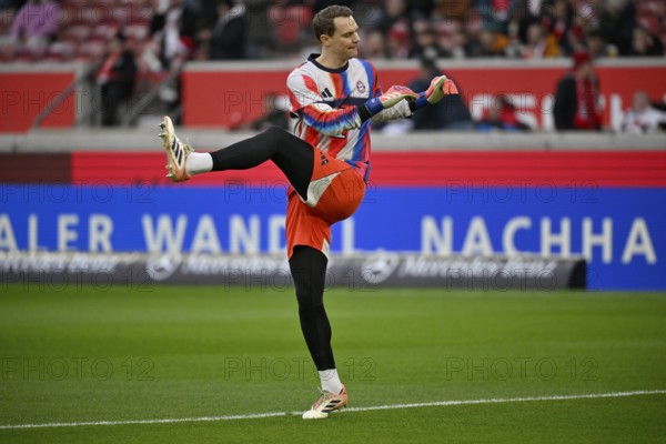 Goalkeeper Manuel Neuer FC Bayern Munich FCB (01) Warm-up training MHPArena, MHP Arena Stuttgart, Baden-WÃ¼rttemberg, Germany