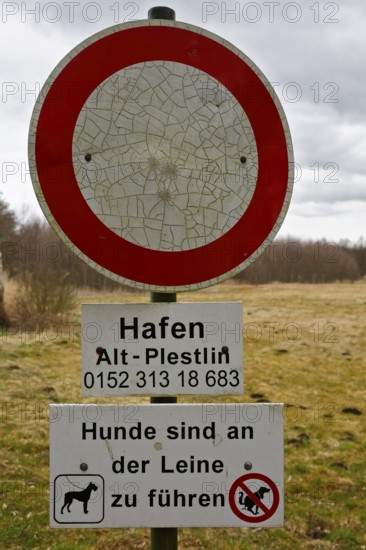 Traffic sign for Wasserwanderrastplatz Alt Plestlin an der Peene, Peenetal nature park Park, Mecklenburg-Western Pomerania, Germany