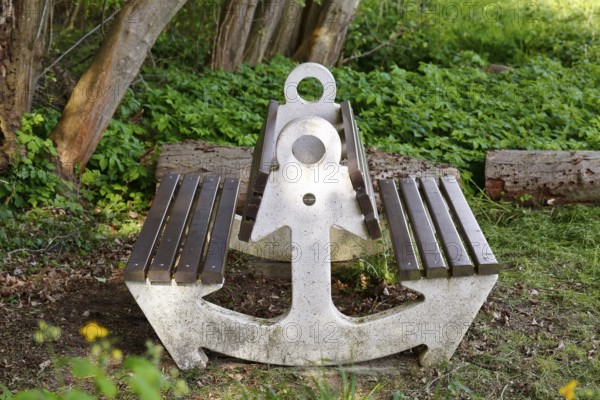 180 degree park bench, tourist facility, seating, Peenetal nature park Park, Mecklenburg-Western Pomerania, Germany