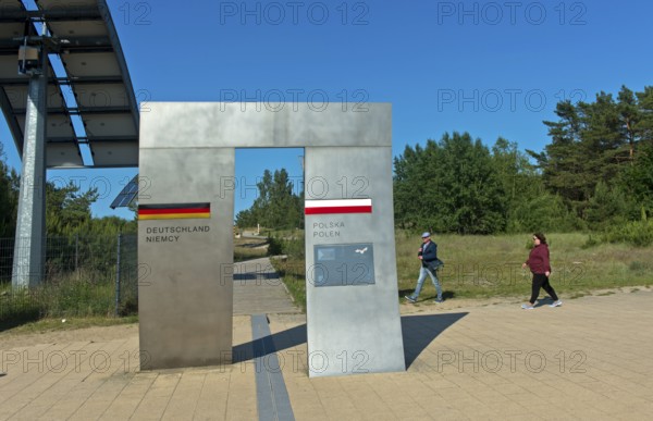Symbolic gate on the border between Germany and Poland on the Europa Promenade, Ahlbeck, Usedom island, Mecklenburg-Western Pomerania, Germany