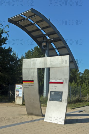 Symbolic gate on the border between Germany and Poland on the Europa Promenade, Ahlbeck, Usedom island, Mecklenburg-Western Pomerania, Germany