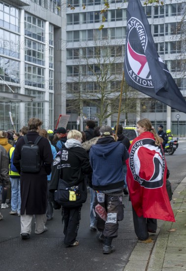 School strike against military service, around 600 participants in a demonstration against the reintroduction of military service, students who stayed away from school and participants from left-wing organizations and parties passed through downtown Essen to protest against the planned new compulsory military service and against other obligations in social service, Antifa participants, North Rhine-Westphalia, Germany