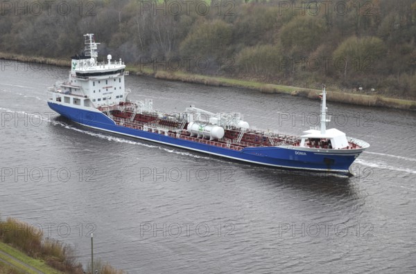 Tanker DONIA sails in the Kiel Canal, NOK, Kiel Canal, Kiel Canal, Schleswig-Holstein, Germany