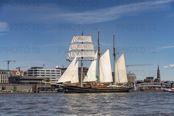 Tall ship Gulden Leeuw at the arrival parade of ships and sailboats at Hamburg Harbour Birthday 2025 in the Free Hanseatic City of Hamburg, Germany