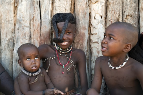 Portrait, girl, Himba children, traditional Himba village, Kaokoveld, Kunene, Namibia