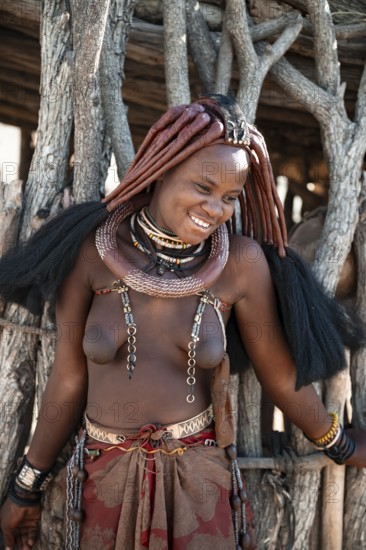 Young woman, Himba woman, traditional Himba village, Kaokoveld, Kunene, Namibia