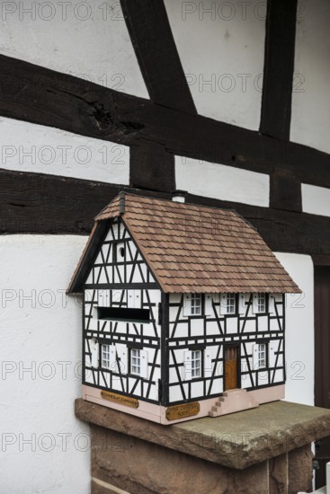 Village made entirely of half-timbered houses, Hunspach, Alsace, Bas-Rhin department, France