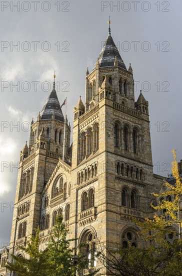 The twin towers of the Natural History Museum, Natural History Museum, Romanesque-Byzantine architecture, South Kensington, London, Great Britain