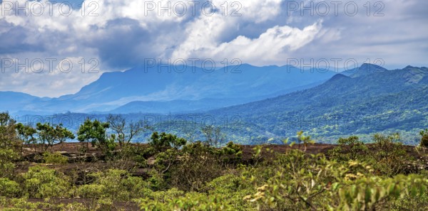 Panoramic view of the valleys and mountains typical of the state of Minas Gerais