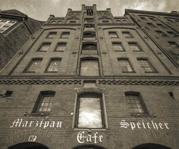 Historic marzipan warehouse, built around 1574, today café, Sepia, An der Untertrave 97, Hanseatic City of LÃ¼beck, Schleswig-Holstein, Germany