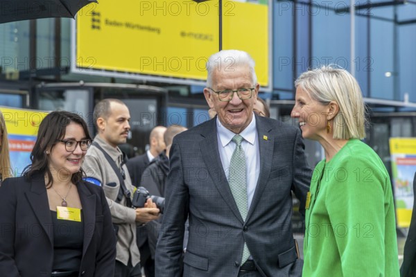 Annual event on the BW Automotive Industry Strategy Dialogue (SDA) in Stuttgart. Karin RÃ¥dström (Chief Executive Officer of Daimler Truck Holding AG) and Winfried Kretschmann, (Greens, Minister-President BW) . Automotive industry conference. Stuttgart, Baden-WÃ¼rttemberg, Germany