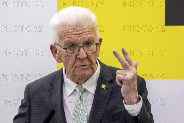 Annual event on the BW Automotive Industry Strategy Dialogue (SDA) in Stuttgart. Winfried Kretschmann, (Greens, Minister-President BW) . Automotive industry conference. Stuttgart, Baden-WÃ¼rttemberg, Germany