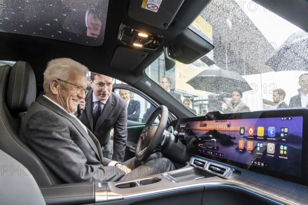 Annual event on the BW Automotive Industry Strategy Dialogue (SDA) in Stuttgart. Winfried Kretschmann, (Greens, Minister-President BW) and Ola KÃ¤llenius (CEO of Mercedes-Benz Group AG) in the Mercedes GLC 400. Automotive industry conference. Stuttgart, Baden-WÃ¼rttemberg, Germany