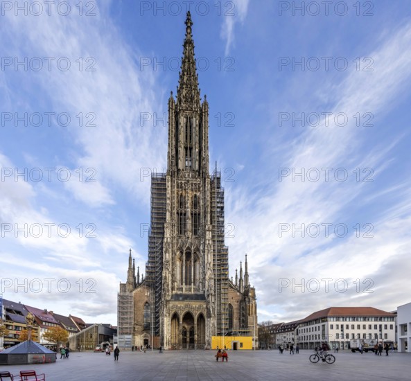 Ulm Minster, Gothic religious building in the Baden-WÃ¼rttemberg city of Ulm and parish church of the Protestant community. The 161, 53 meter high main tower, completed in 1890, was the highest church tower in the world for around 135 years. MÃ¼nsterplatz Ulm, Baden-WÃ¼rttemberg, Germany
