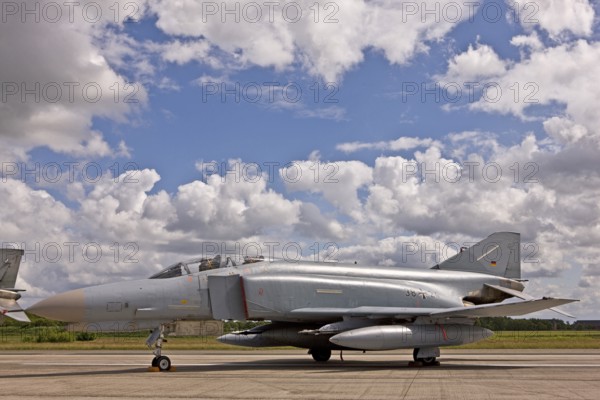 McDonnell Douglas F-4F Phantom II, aircraft type, fighter aircraft, air defense, reconnaissance, two-seater, fighter-bomber, fighter aircraft supersonic
