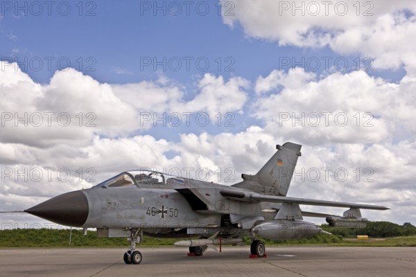 Panavia Tornado ECR, two-seater, aircraft type, multi-purpose fighter aircraft, fighter-bomber, interceptor, reconnaissance aircraft, aircraft, aerodynamic, Bundeswehr, Luftwaffe, Spotterday, Wittmund, Lower Saxony, Germany