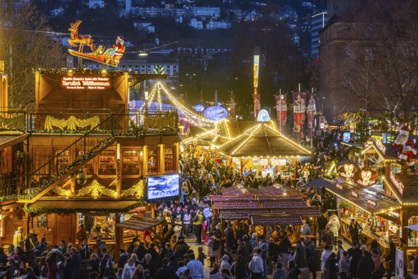 With around 3.5 million visitors, the Stuttgart Christmas market is one of the largest and most beautiful in Germany. Christmas illumination of winter magic in the Schlossplatz area. Stuttgart, Baden-WÃ¼rttemberg, Germany