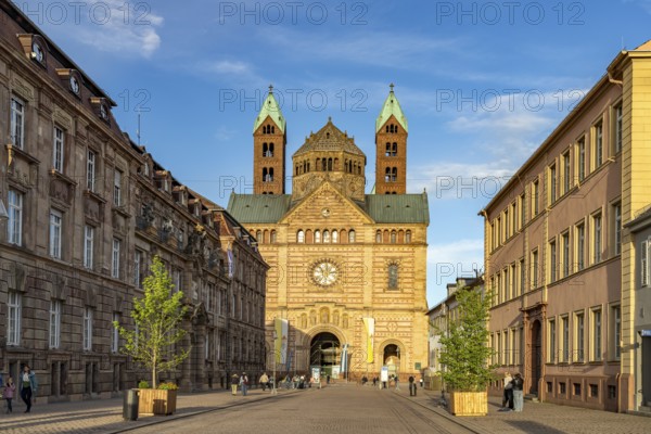 MaximilianstraÃŸe and Speyer Cathedral in Speyer, Rhineland-Palatinate, Germany