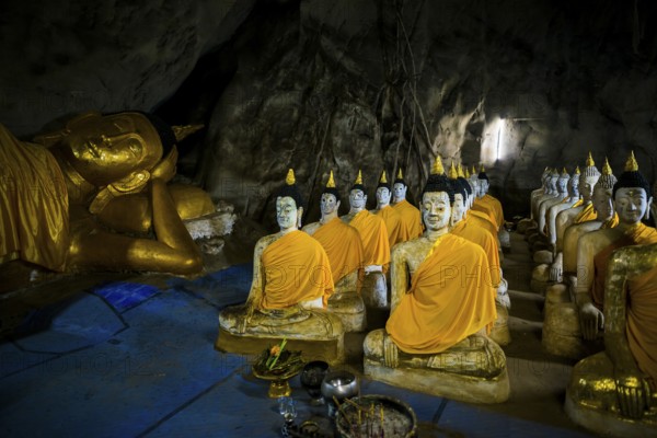 Cave with Buddha Statues, Tham Phra Non, Reclining Buddha Cave, Wat Ao Noi, Prachuap Khiri Khan, Prachuap Khiri Khan Province, Central Thailand, Thailand