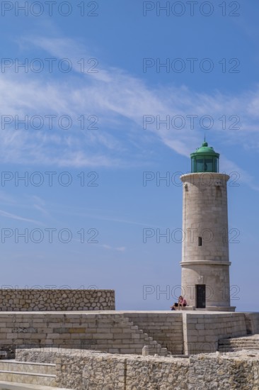 Cassis lighthouse, lighthouse in the port of Cassis, Provence, Provence-Alpes-Cote d'Azur, southern France, France