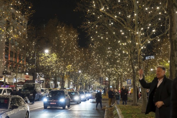 Christmas lights on KurfÃ¼rstendamm on 25.11.2025. The magnificent boulevard is illuminated with 150, 000 lights between Breitscheidplatz and Halensee
