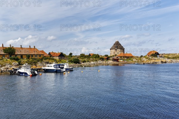 Small tower, Lille Tarn, round tower with museum, fortification, traditional settlement, Cirrus, FrederiksÃ¸, Frederiksö, Ertholmene, Pea Islands, Bornholm, Denmark