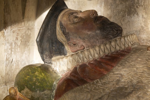 Detail of memorial tomb effigy Sir John Dodderidge, died 1628 Exeter cathedral church, Exeter, Devon, England, UK