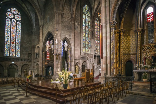 Interior view, Ã‰glise Saint-Georges, Sélestat, Schlettstadt, Alsace, Bas-Rhin Department, France