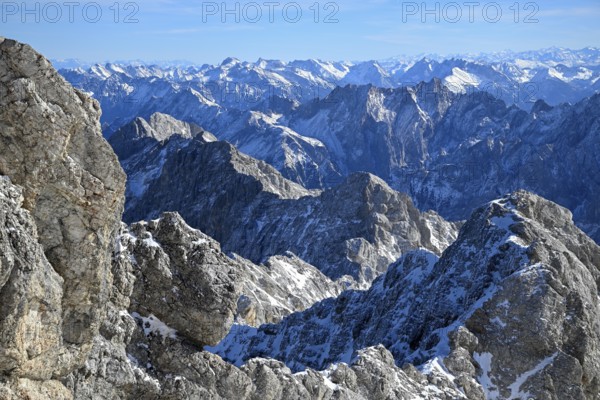 View of the Wetterstein Mountains from the mountain station of the Zugspitz cable car (2962 m), Grainau municipality, Garmisch-Partenkirchen district, Bavaria, Germany