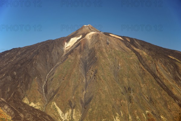 Europe, Spain, Canary Islands, Tenerife, Teide National Park, panorama from Alto de Guajara, 2717m, to Pico de Teide, 3718m