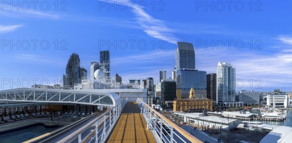 Scenic panoramic views of Auckland skyline and financial downtown city center