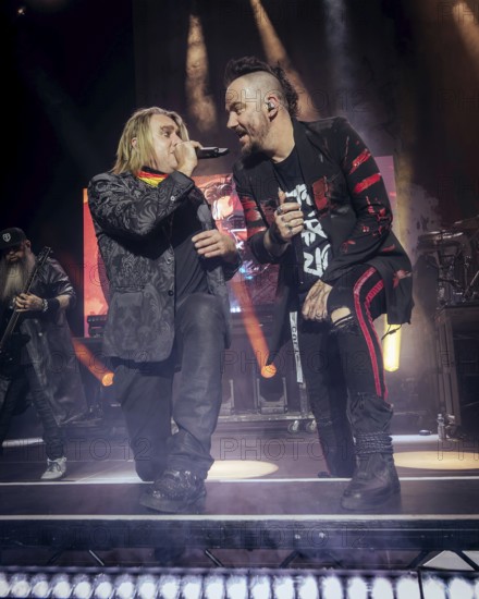 Singers Matt Walst and Adam Gontier from Three Days Grace live on tour 25 at Berlin's Tempodrom on 19.11.2025