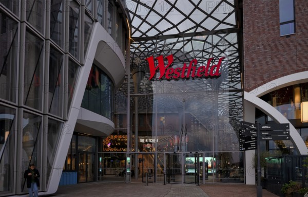 Exterior view, entrance to shopping mall, Westfield, logo, Hamburg-Ãœberseequartier, Free and Hanseatic City of Hamburg, Germany