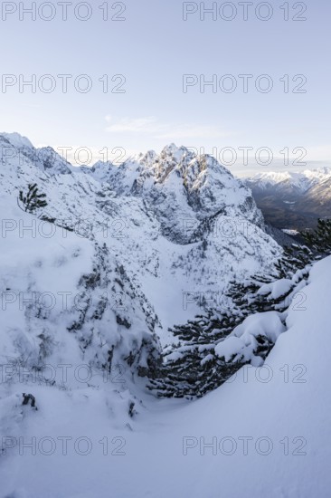 View of snowy Waxenstein, view from LÃ¤ngenfelderkopf in winter, Wetterstein Mountains, Garmisch-Partenkirchen, Bavaria, Germany