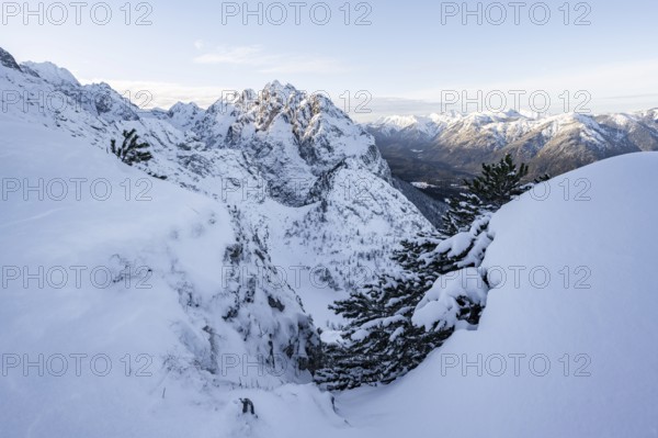 View of snowy Waxenstein, view from LÃ¤ngenfelderkopf in winter, Wetterstein Mountains, Garmisch-Partenkirchen, Bavaria, Germany