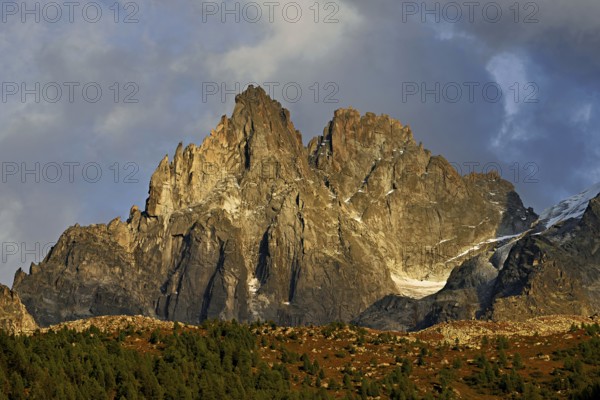 Blanc massif in the evening light, Chamonix-Mont-Blanc, Haute-Savoie, France